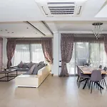 Villa Ellena
